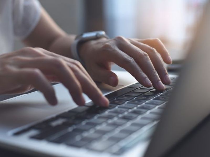 Jak Polacy mieszkający w Wielkiej Brytanii mogą bezpiecznie korzystać z kasyn online?