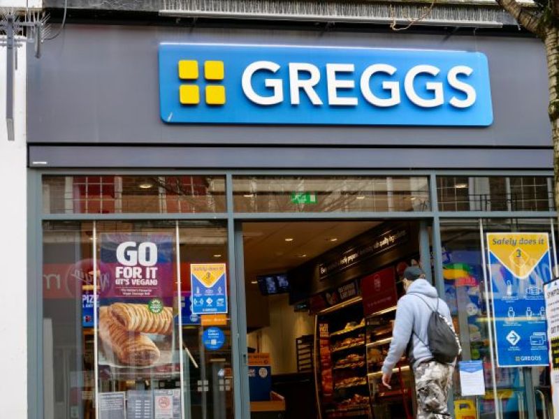 Greggs promuje nową ofertę w UK! Znana sieciówka rzuca wyzwanie KFC!