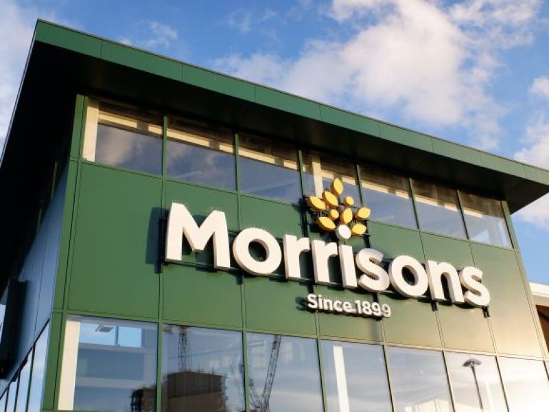UK: Wielka ewakuacja z Morrisons! Na miejscu policja i oddział saperów!