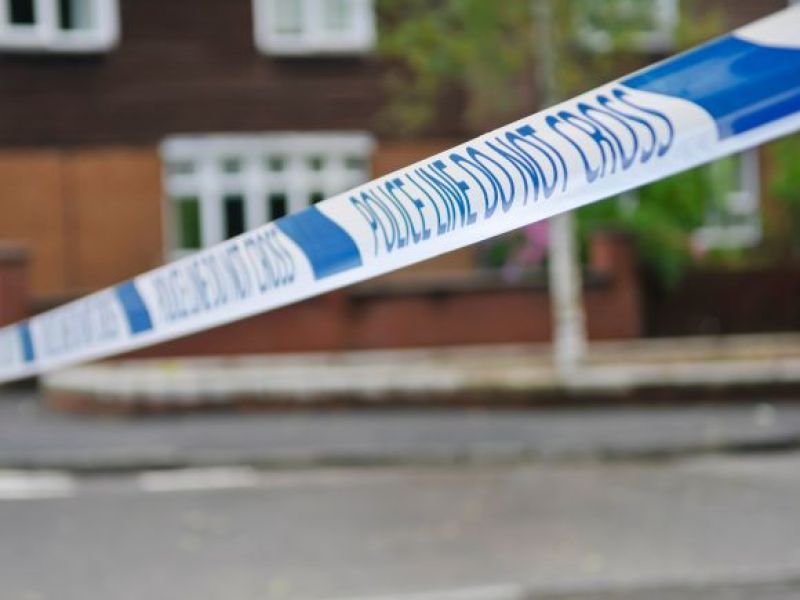 UK: Wielka dziura w ulicy! Ziemia nagle się zapadła - ludzie musieli zostać ewakuowani!