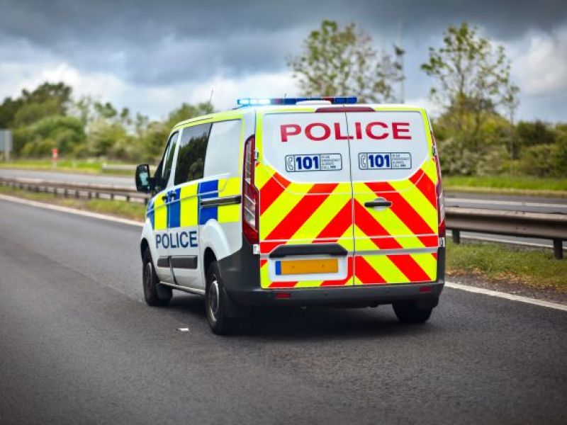 UK: Ogromny karambol na autostradzie! Policja wprowadziła blokady!