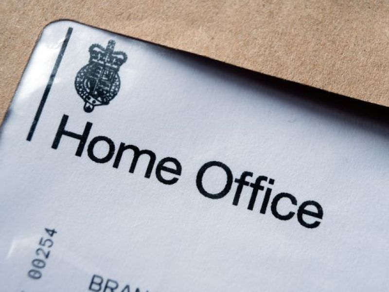 Walka z Home Office w UK! Naciski na wprowadzenie nowych dokumentów, które pomogą imigrantom w pracy!