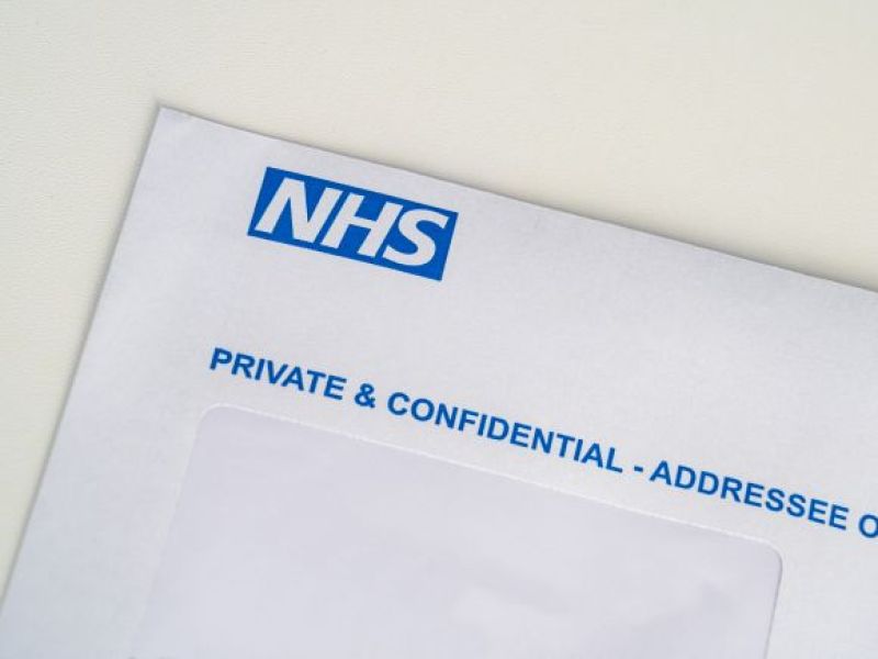 Jesteś w tym wieku? Dostaniesz paczkę od NHS - jak najszybciej wykonaj test!