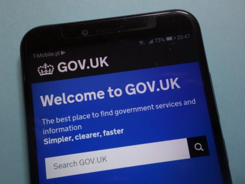 Rząd UK prosi mieszkańców o sprawdzenie online, czy przysługują im dodatkowe pieniądze! Mowa nawet o ponad 4 tysiącach funtów w skali roku!