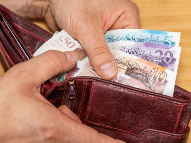Popularny bank w UK wypłaci odszkodowania za weekendową usterkę! Dotyczy osób, które spodziewały się wypłat lub miały wykonać przelew!