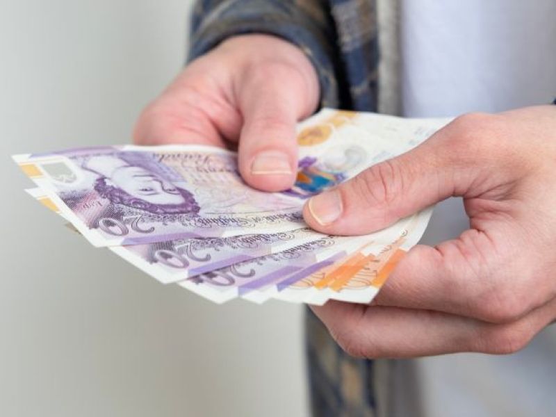 Możesz otrzymać £150 dodatku! Sprawdź, czy się kwalifikujesz!