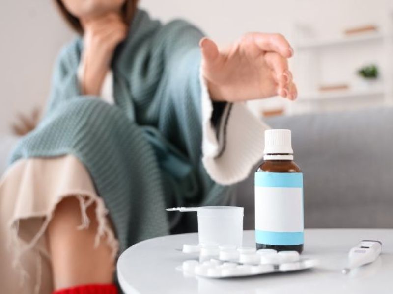 Silne ataki kaszlu coraz częstsze w UK! NHS narzeka na poziom szczepień!