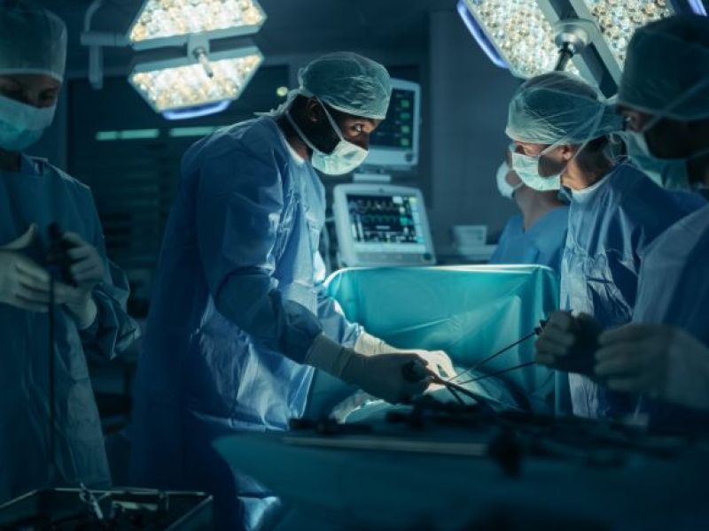 Ale REWOLUCJA w szpitalach w UK! ROBOTY pomogą w operacjach na ludziach!