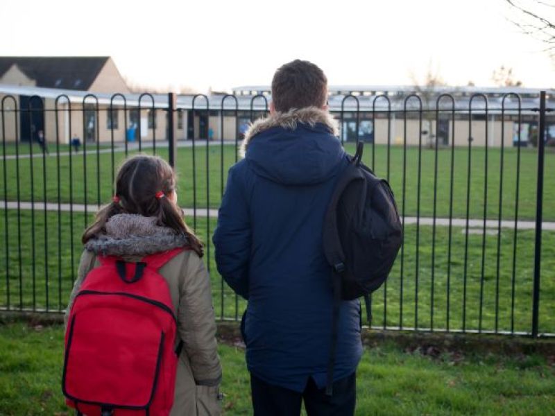 Myślisz o urlopie z dziećmi w trakcie roku szkolnego w UK? Ta mama szybko pożałowała wyjazdu...