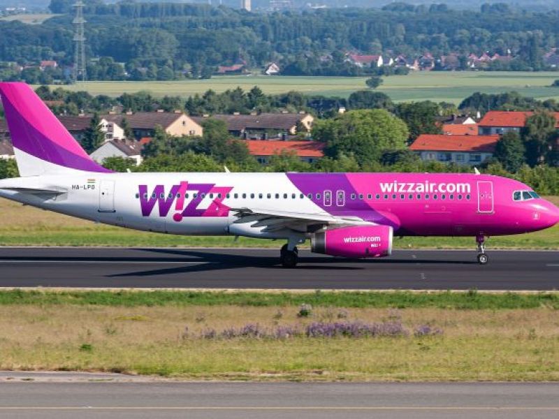 Wielka AWANTURA na pokładzie Wizz Aira lecącego z UK! Samolot musiał awaryjnie lądować!