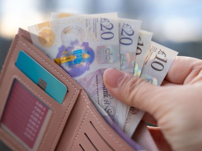 Ostatnia szansa na 100 funtów bonusu! Wspólna oferta od Tesco i easyJet!