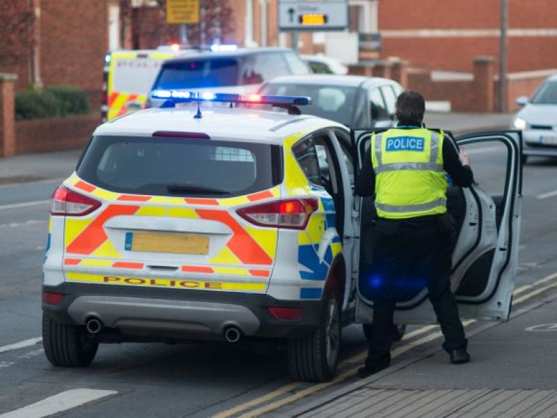 Ciało znalezione w aucie nieopodal lotniska Gatwick! Policja bada sprawę