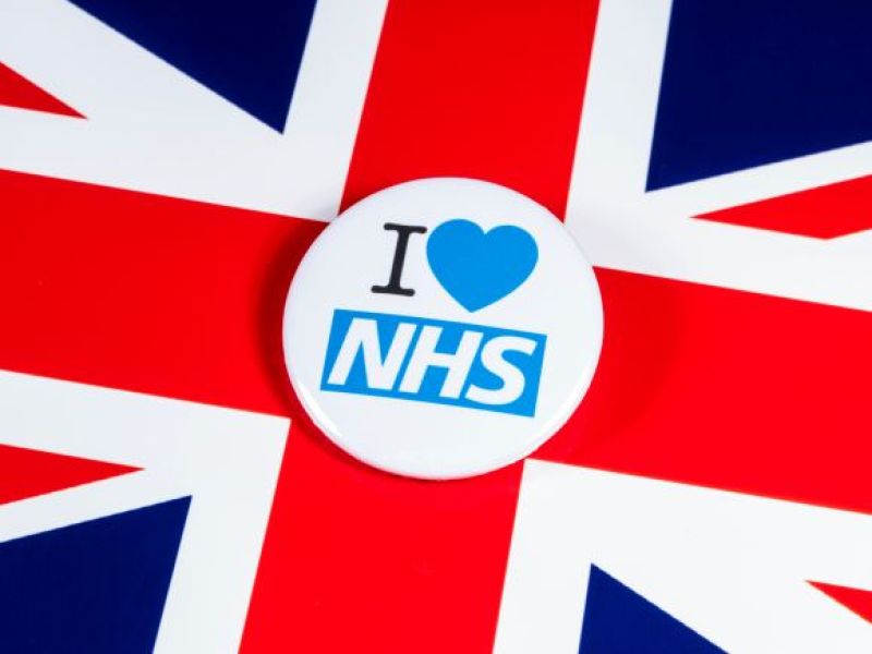 Karygodny stan NHS - pacjenci czekają latami! Służba zdrowia jest jednak 'dobrej myśli'...
