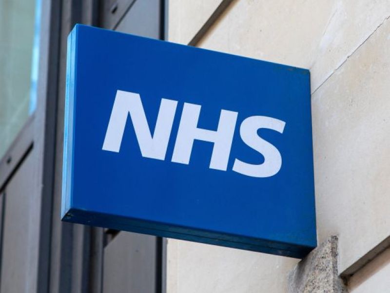 Cyfryzacja NHS! Kontakt między pacjentem a przychodnią/lekarzem przez aplikację - każdy powinien ją mieć!