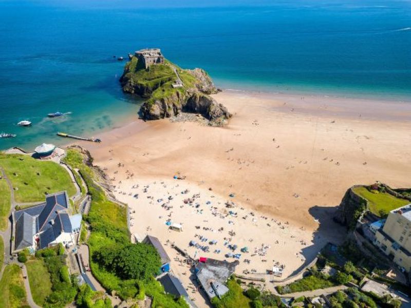 Plaże dla nudystów coraz popularniejsze w UK! Liczba takich miejsc rośnie!