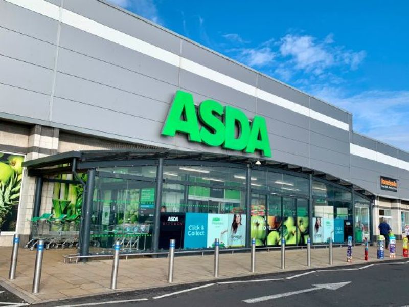 Asda ogłasza REWOLUCJĘ w swoich punktach w UK! Cyfryzacja i nowe menu dla klientów!