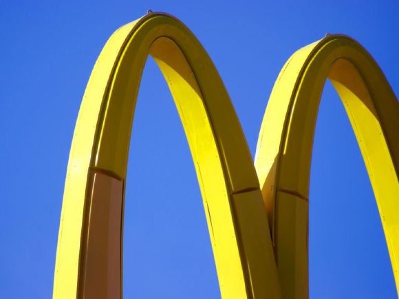 Klienci McDonald's w UK wściekli! Popularna sieć fast-food usuwa popularny zestaw z menu!