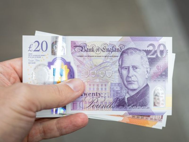Nowa zachęta dla posiadaczy kont bankowych w UK! Można zyskać nawet 175 funtów!
