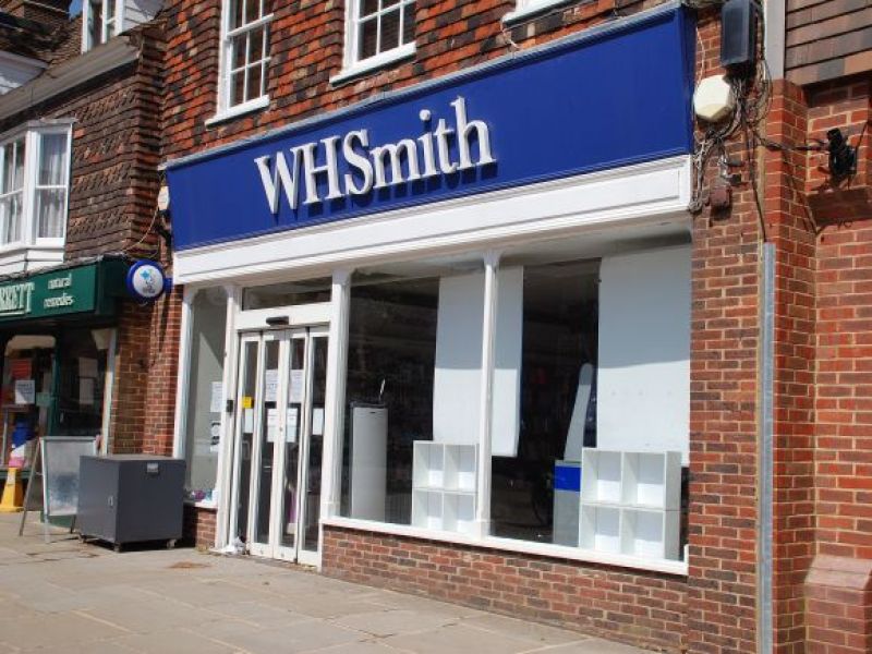 Koniec pewnej epoki! WHSmith znika z brytyjskich ulic po ponad 200 latach!