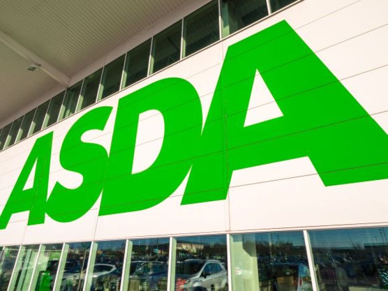 Sieć supermarketów Asda ukarana w UK! Setki przeterminowanych artykułów na półkach!