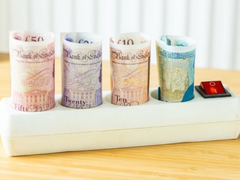 Nowy system energetyczny w UK! Niższe rachunki za prąd dla mieszkańców dzięki elastycznym taryfom!