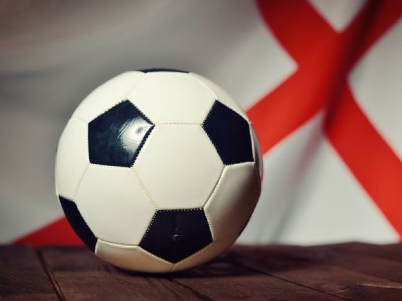 Rząd UK pod presją! Ważą się losy dodatkowego Bank Holiday - przez piłkę nożną!
