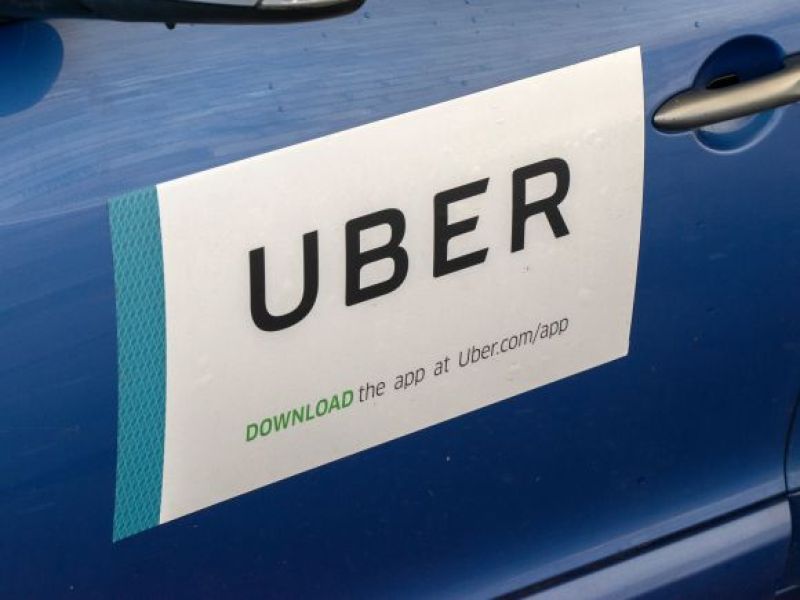 Nowość od Ubera w Wielkiej Brytanii - większa wygoda dla osób starszych i rodzin