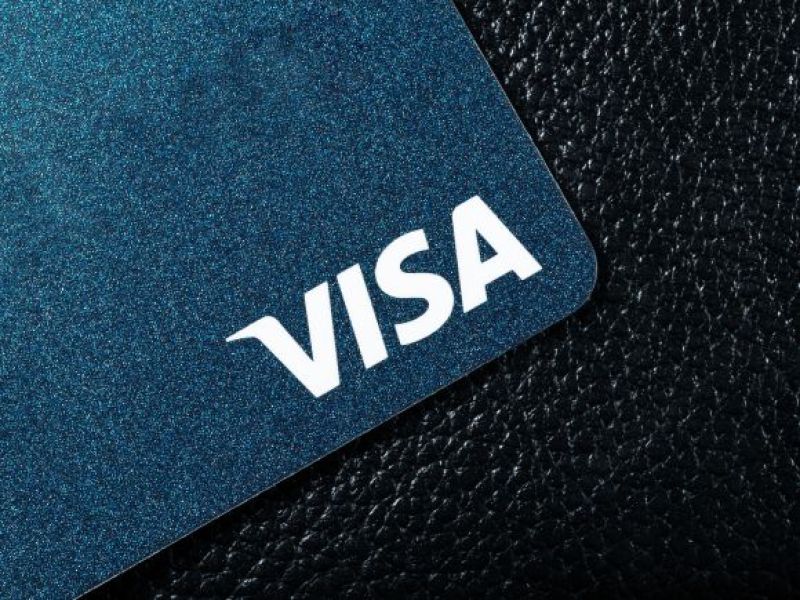 Problemy z płatnościami kartą Visa w UK - sieć sklepów publikuje komunikat