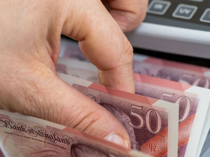 Masz takie problemy zdrowotne? Rząd wypłaci Ci ponad 100 funtów tygodniowo!