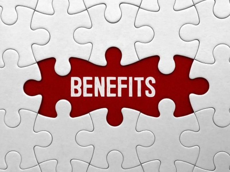 Wcześniejsze wypłaty świadczeń – tysiące osób w UK otrzymają benefity przed terminem!