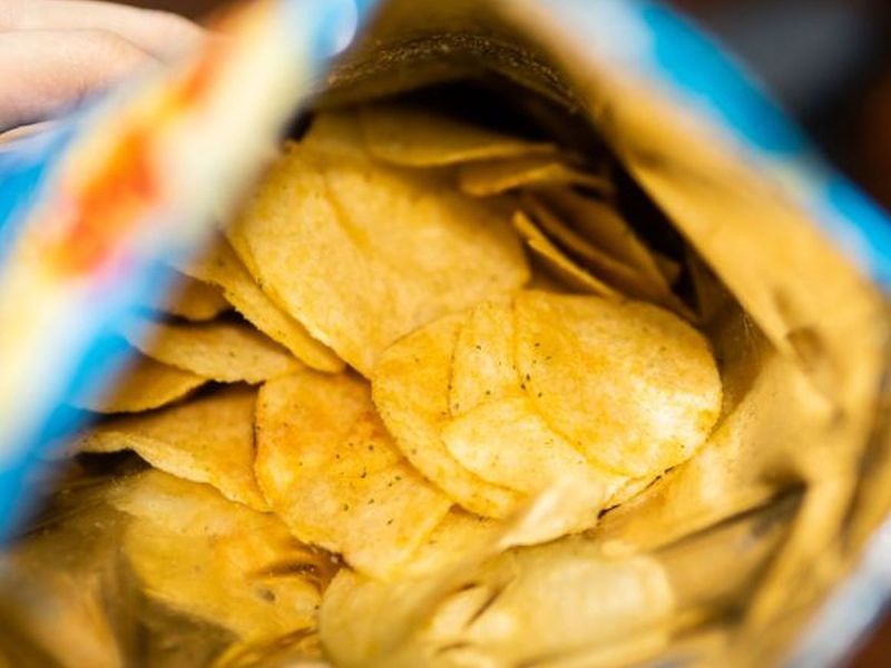 Chipsy Walkers zaskakują klientów w UK! Od dzisiaj nowe smaki na stałe w ofercie sklepów!