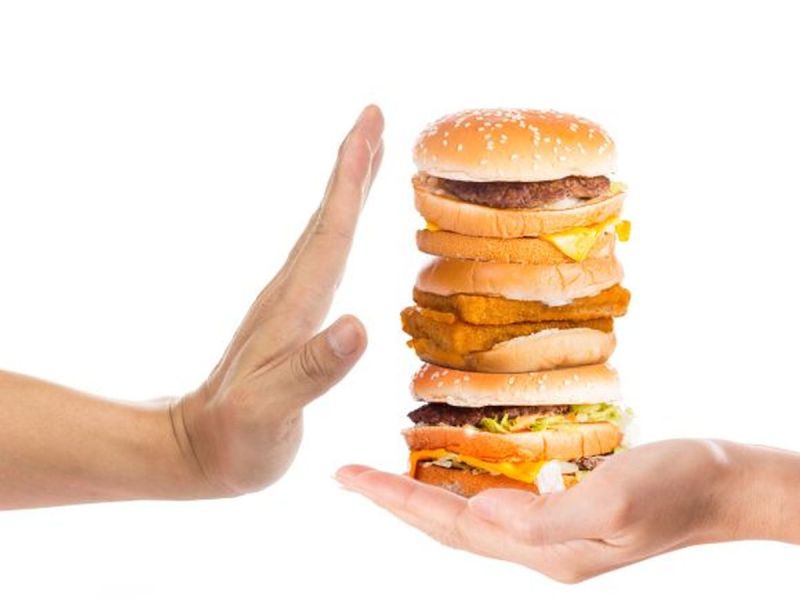 UK: BAN na promowanie fast-foodów! Council da przykład innym!