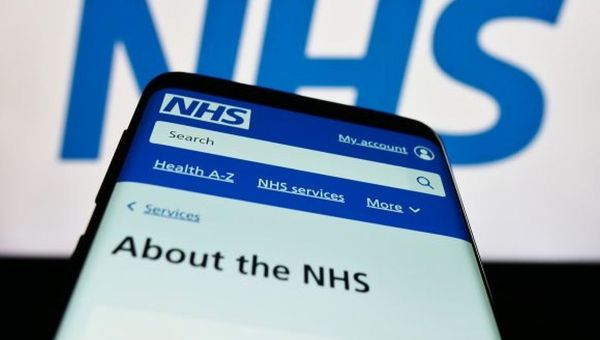 Rewolucyjne testy od NHS - aplikacja w smartfonie pomoże! Diagnoza w kilka minut!