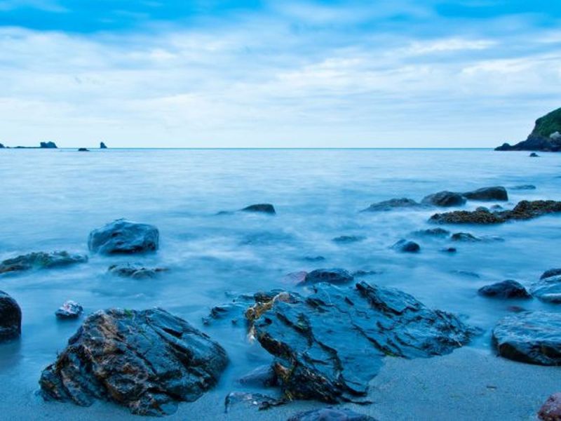 Dramatyczna akcja ratunkowa na plaży w UK! Prąd porwał 6 dzieci!