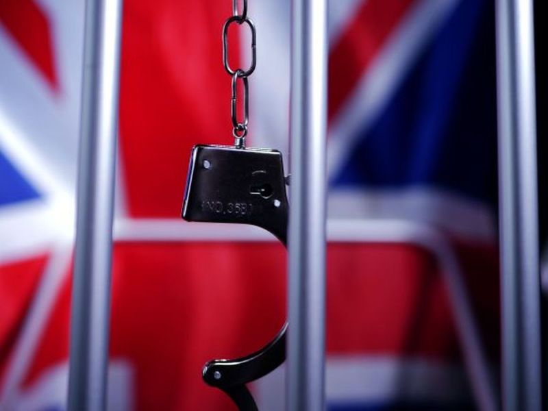 Kontrowersyjna reforma karna w UK! Przestępcy na wolności, bo w więzieniach brak miejsc